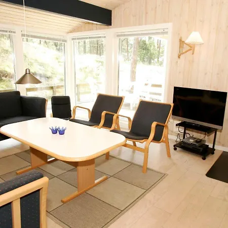 8 Person In Nex Ferienhaus
